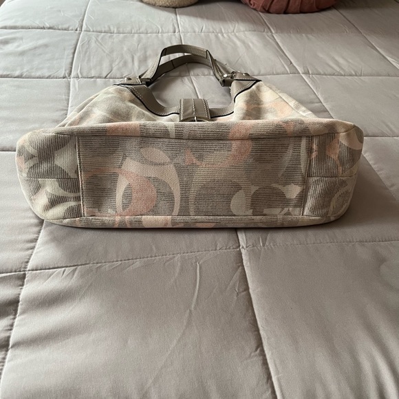 Coach Soho Optic Lynn Shoulder Bag Hobo - Picture 9 of 16